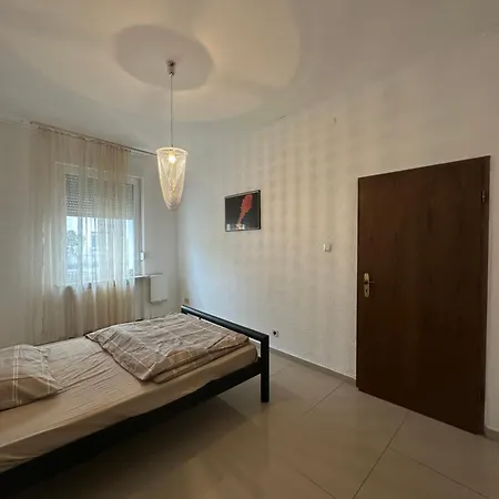 Shekinah Residences Near Frankfurt Airport