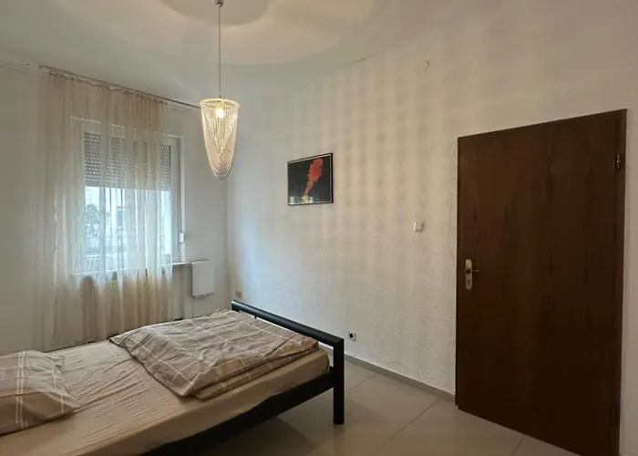 Shekinah Residences Near Frankfurt Airport